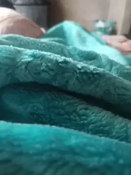 Snapshot of Thaps_deDick chatting on 10-20-25, 08:26 Thaps deDick online show from 10-20-25, 08:26