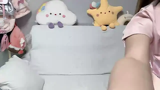 xiaoguaiss online show from 10-22-25, 05:13