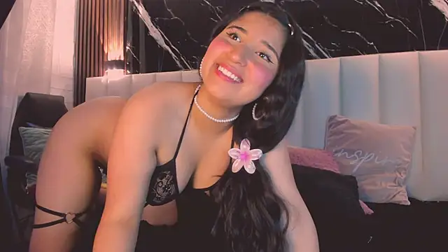 Lizz39 online show from 01-14-26, 05:40