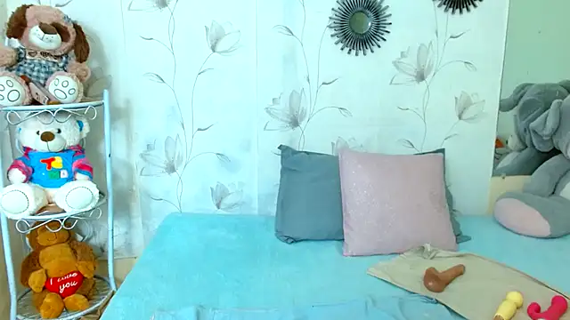 zara cute online show from 11-10-25, 12:15