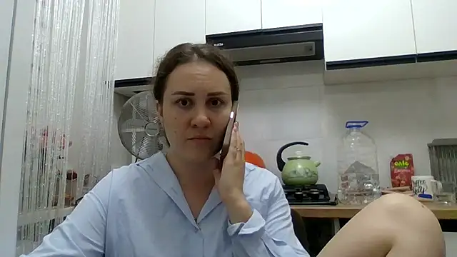 Snapshot of MeadowEyes chatting on 07-01-26, 09:03 MeadowEyes online show from 07-01-26, 09:03
