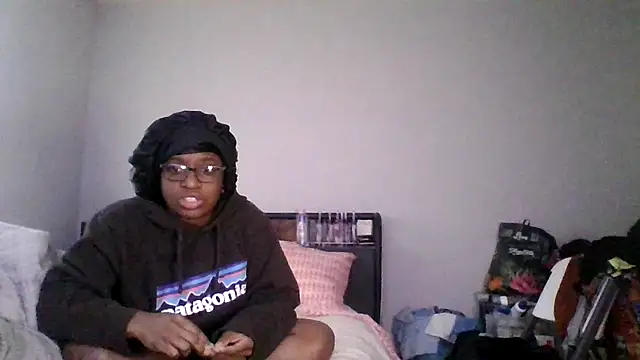 Snapshot of dezzidavill chatting on 02-22-26, 04:27 dezzidavill online show from 02-22-26, 04:27