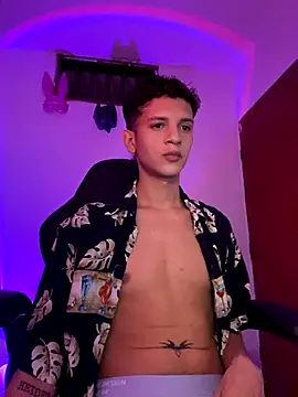 tylernova online show from 10-22-25, 03:29