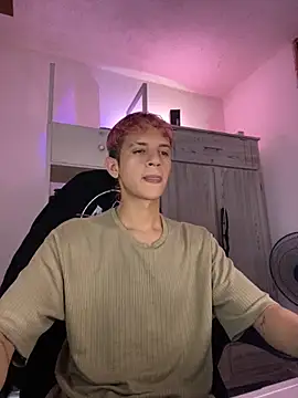 tylernova online show from 12-04-25, 03:49