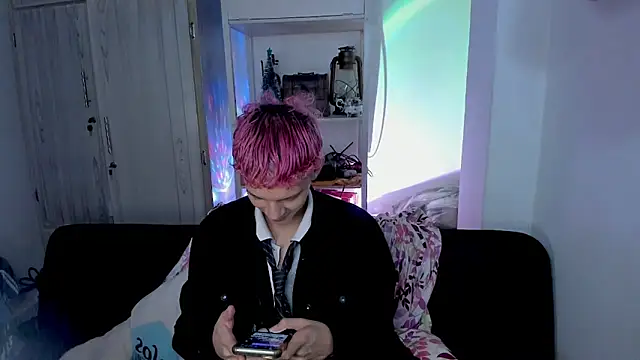 tylernova online show from 12-23-25, 03:15