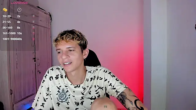 tylernova online show from 04-11-26, 04:28