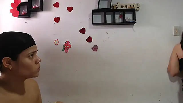 princesaslatinas online show from 11-23-25, 02:50