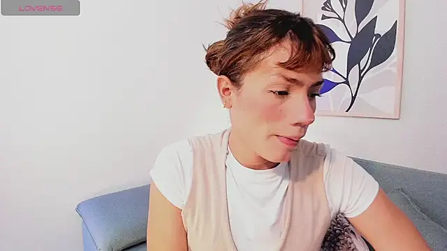 Snapshot of KassMonroe chatting on 02-09-26, 08:13 KassMonroe online show from 02-09-26, 08:13