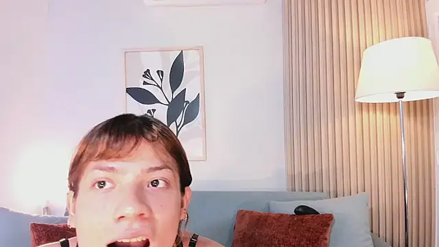 Snapshot of KassMonroe chatting on 02-18-26, 08:16 KassMonroe online show from 02-18-26, 08:16