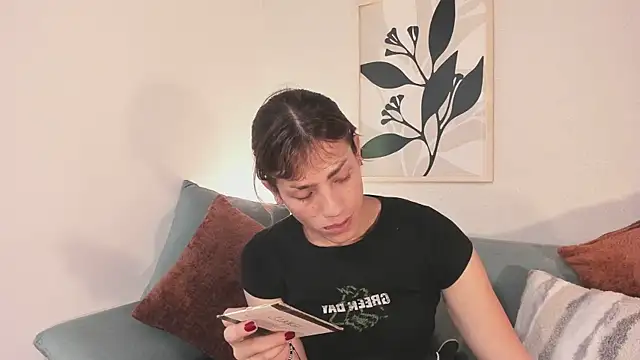 Snapshot of KassMonroe chatting on 02-26-26, 07:57 KassMonroe online show from 02-26-26, 07:57