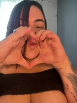 Snapshot of Fernandinhacarioca021rj chatting on 02-16-26, 08:16 Fernandinhacarioca021rj online show from 02-16-26, 08:16