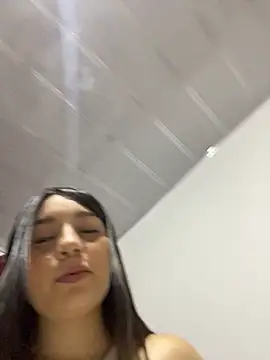 Snapshot of __Lorelain__ chatting on 10-28-25, 11:18 Lorelain online show from 10-28-25, 11:18