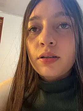 Snapshot of __Lorelain__ chatting on 11-23-25, 10:09 Lorelain online show from 11-23-25, 10:09