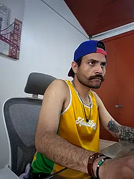 Snapshot of Nateskp_1 chatting on 11-03-25, 06:31 Nateskp 1 online show from 11-03-25, 06:31