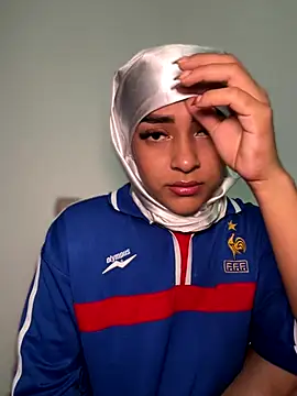 Snapshot of CelestSkyy chatting on 12-23-25, 05:38 CelestSkyy online show from 12-23-25, 05:38