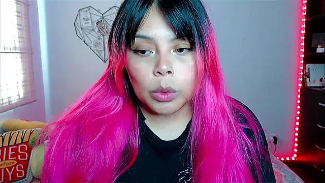 EllieMoonX online show from 01-05-26, 09:07