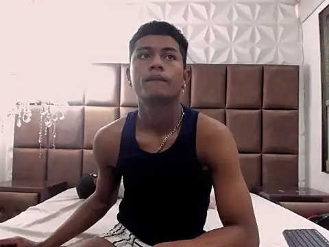 MorenitoDigno online show from 10-23-25, 07:01