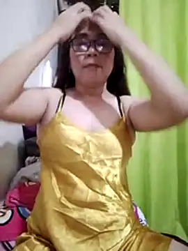 Snapshot of erma_joy chatting on 07-16-26, 04:07 erma joy online show from 07-16-26, 04:07