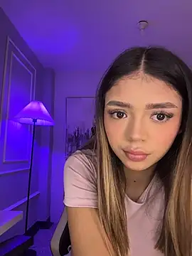 HoneyMollyX online show from 04-07-26, 01:00