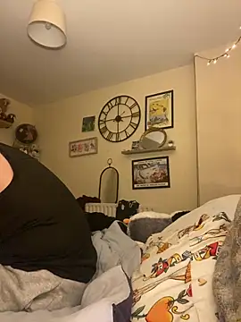 DelayedAnalog720 online show from 12-23-25, 04:10