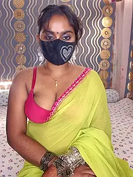 Snapshot of Sweet-Maddlina chatting on 10-10-25, 05:56 Sweet-Maddlina online show from 10-10-25, 05:56