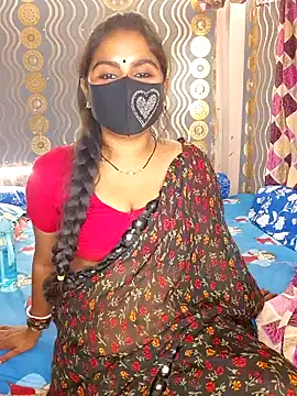 Snapshot of Sweet-Maddlina chatting on 10-23-25, 05:51 Sweet-Maddlina online show from 10-23-25, 05:51