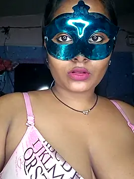 Snapshot of Sweet-Maddlina chatting on 07-20-26, 05:33 Sweet-Maddlina online show from 07-20-26, 05:33
