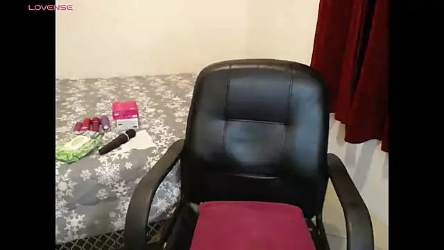 Snapshot of Maria_stella chatting on 05-19-26, 03:51 Maria stella online show from 05-19-26, 03:51
