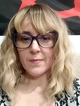 Amelialove42 online show from 02-12-26, 07:53