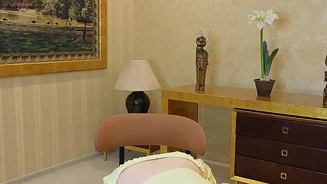 AlinaAldrete online show from 11-23-25, 06:13