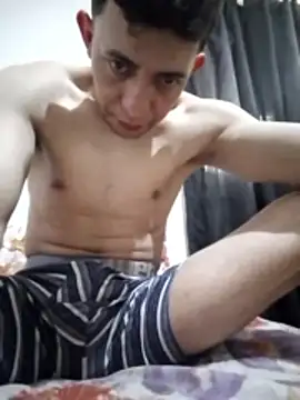 juniorcam10 online show from 04-30-26, 02:01