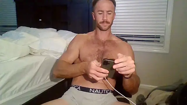 Hammer1128 online show from 11-13-25, 06:12