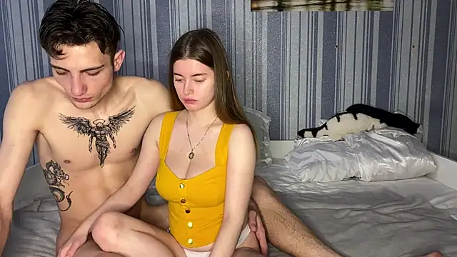 EmiliaCouple online show from 12-03-25, 12:14