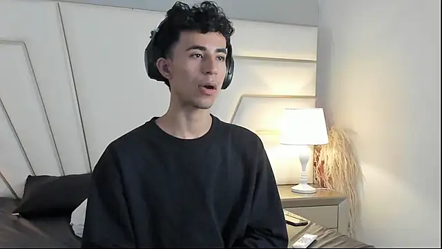 Snapshot of Zahir_Ashar chatting on 10-24-25, 11:06 Zahir Ashar online show from 10-24-25, 11:06