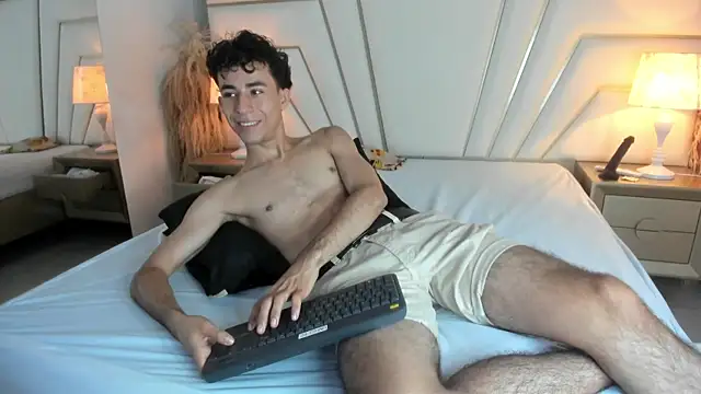 Snapshot of Zahir_Ashar chatting on 10-27-25, 11:25 Zahir Ashar online show from 10-27-25, 11:25