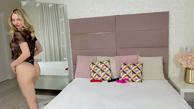 IndieMoon online show from 03-06-26, 06:04