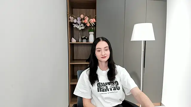 QuinnFent online show from 10-17-25, 06:05