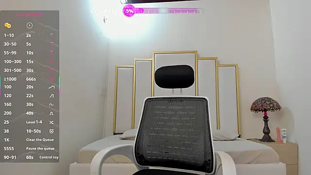 Annylittle  online show from 10-19-25, 04:57