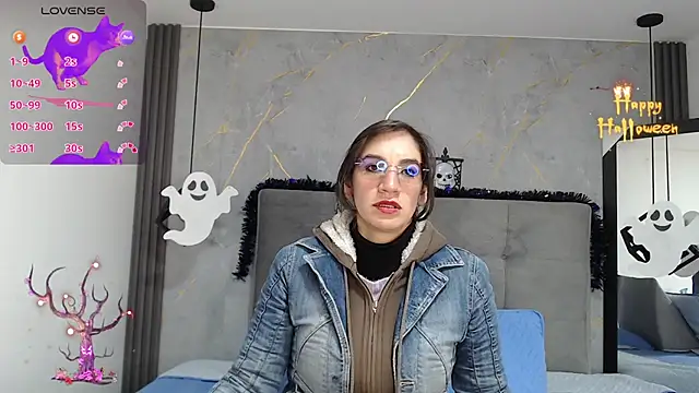 Snapshot of Saamanthaa_02 chatting on 10-16-25, 02:40 Saamanthaa 02 online show from 10-16-25, 02:40