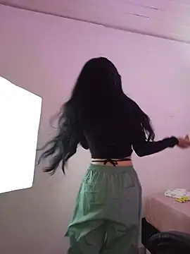 Barbieteeen online show from 03-22-26, 05:33