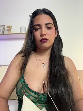 Snapshot of shainadavis chatting on 06-22-26, 03:08 shainadavis online show from 06-22-26, 03:08