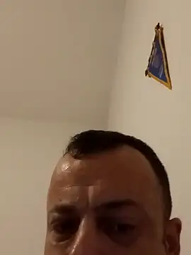 Snapshot of jjLARAY chatting on 10-13-25, 12:32 jjLARAY online show from 10-13-25, 12:32