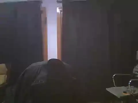 Snapshot of young-big-d chatting on 11-08-25, 06:13 young-big-d online show from 11-08-25, 06:13