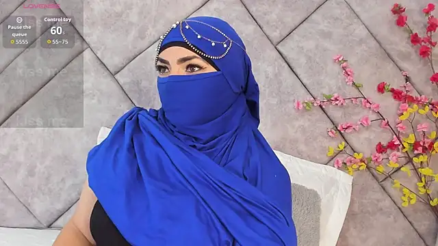  naylaa  online show from 04-09-26, 03:28