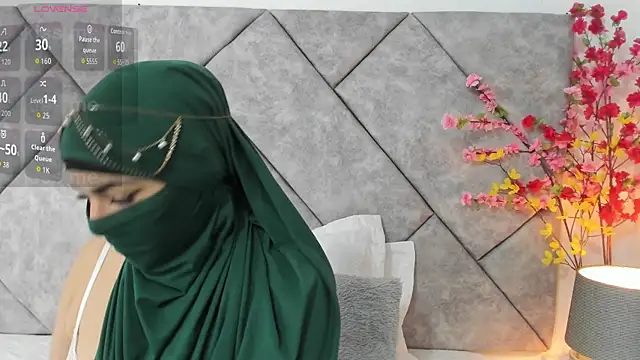  naylaa  online show from 04-10-26, 03:12