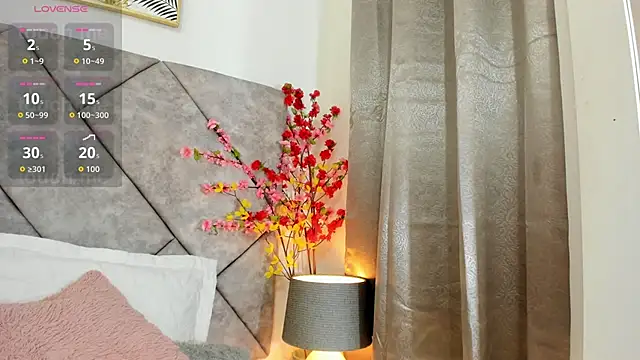  naylaa  online show from 04-18-26, 03:10