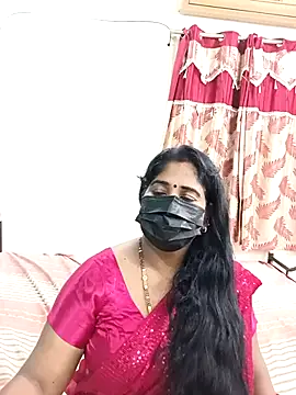 tamil-aunt online show from 10-18-25, 05:25