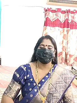 tamil-aunt online show from 11-14-25, 04:44