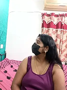 tamil-aunt online show from 12-13-25, 07:53