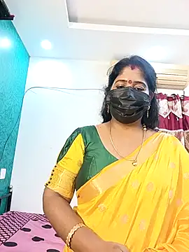 tamil-aunt online show from 01-12-26, 06:13